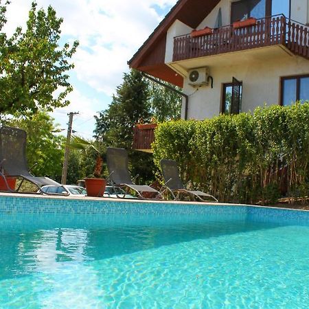 Ibolya Apartmanok Fonyód Екстериор снимка