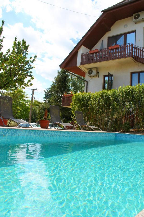Ibolya Apartmanok Fonyód Екстериор снимка